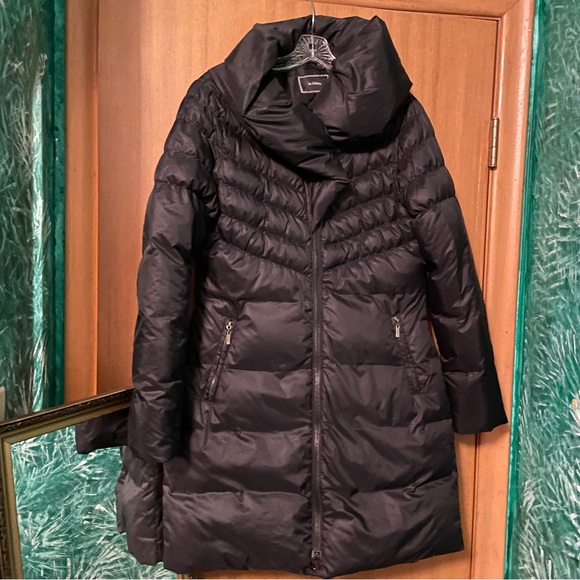 Le Chateau Black Down Coat - Picture 1 of 6